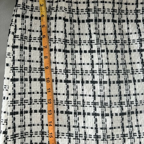 Laundry By Shelli Segal Black and White Plaid Mini Skirt - Picture 5 of 5